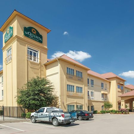 La Quinta By Wyndham Hillsboro Hotel Exterior photo