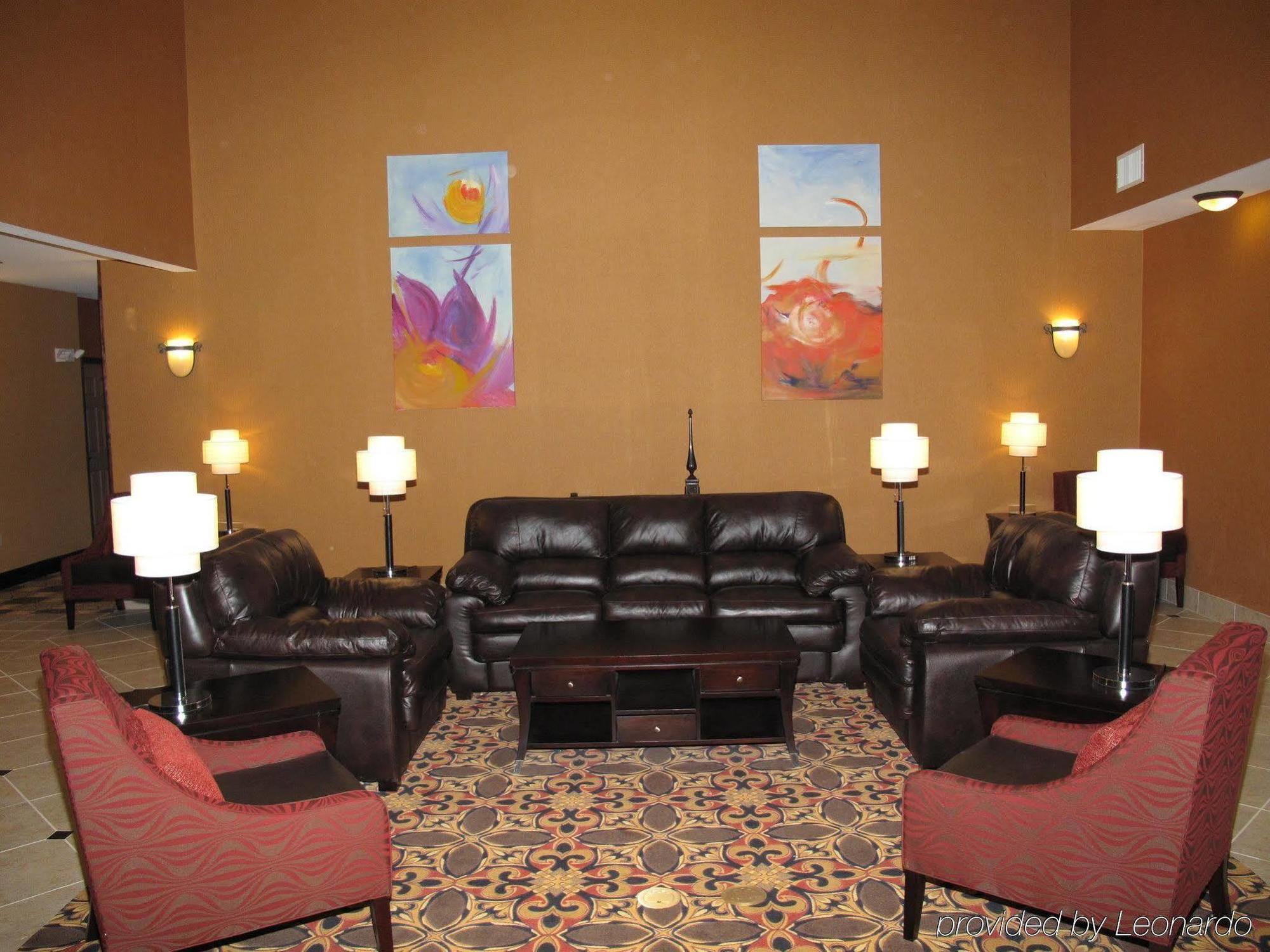 La Quinta By Wyndham Hillsboro Hotel Exterior photo